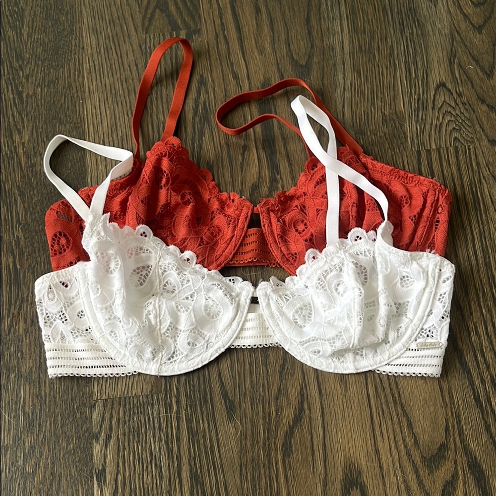 Gilly Hicks Red and White Lace Bras Intimates Collection